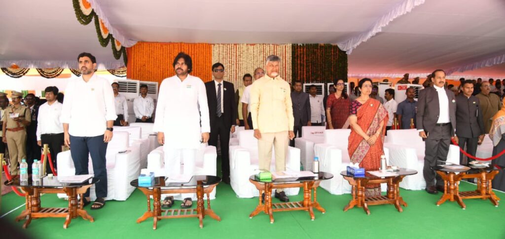 ఏపీ లో ఘనంగా గణతంత్ర దినోత్సవ వేడుకలు