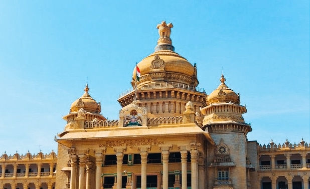 ‘గౌరవంగా చనిపోయే హక్కు’ను అమల్లోకి తెచ్చిన కర్ణాటక సర్కారు