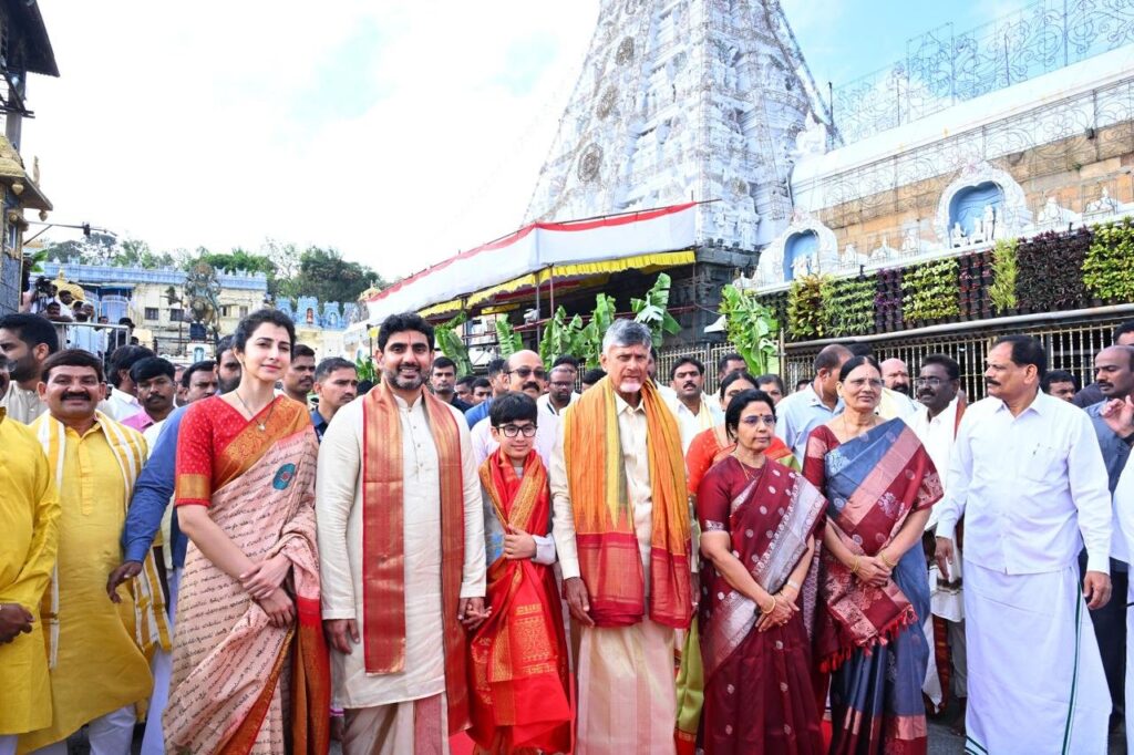 నేడు నారా దేవాంశ్ పుట్టిన రోజు…శ్రీవారి సేవలో ఏపీ సీఎం చంద్రబాబు కుటుంబ సభ్యులు