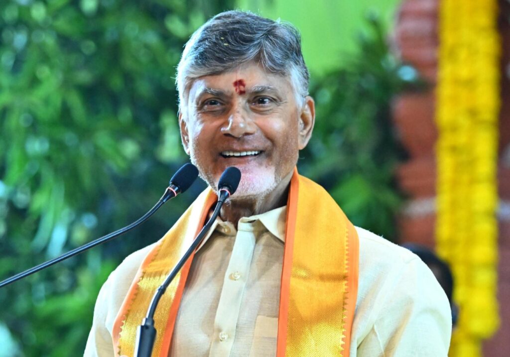 ఏపీ ప్రభుత్వం ఆధ్వర్యంలో ఘనంగా ఉగాది వేడుకలు..!